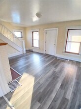 300 Austin Ave NW in Warren, OH - Foto de edificio - Building Photo