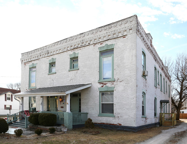 632 W Walnut St in Springfield, MO - Building Photo - Building Photo