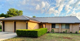 1703 Kingman Rd in Killeen, TX - Building Photo