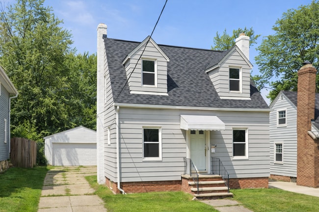 property at 1064 Woodview Rd