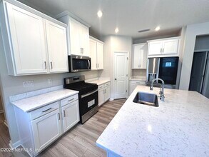 68 Spruce Hl Pt in Saint Johns, FL - Foto de edificio - Building Photo