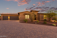 8566 E Cavalry Dr in Scottsdale, AZ - Foto de edificio - Building Photo