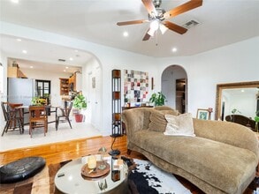 337 NW 47th St in Miami, FL - Building Photo - Building Photo