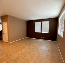 11500 Park Trails Ct in Riverside, CA - Building Photo - Building Photo
