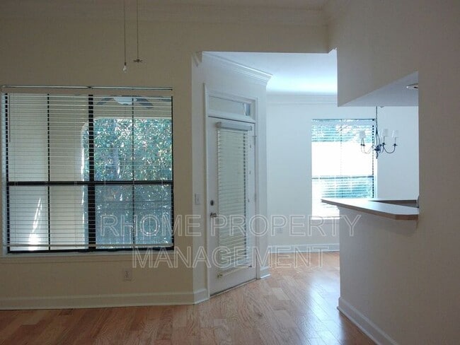 3777 Peachtree Rd in Brookhaven, GA - Building Photo - Building Photo