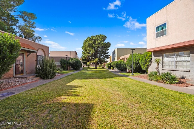 244 Paso Noble Dr in El Paso, TX - Building Photo - Building Photo