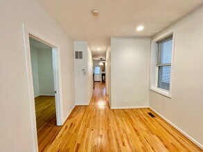 3629 N Wayne Ave, Unit 1 in Chicago, IL - Building Photo - Building Photo