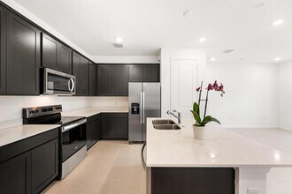 4315 Efendi Dr in Lantana, FL - Building Photo - Building Photo