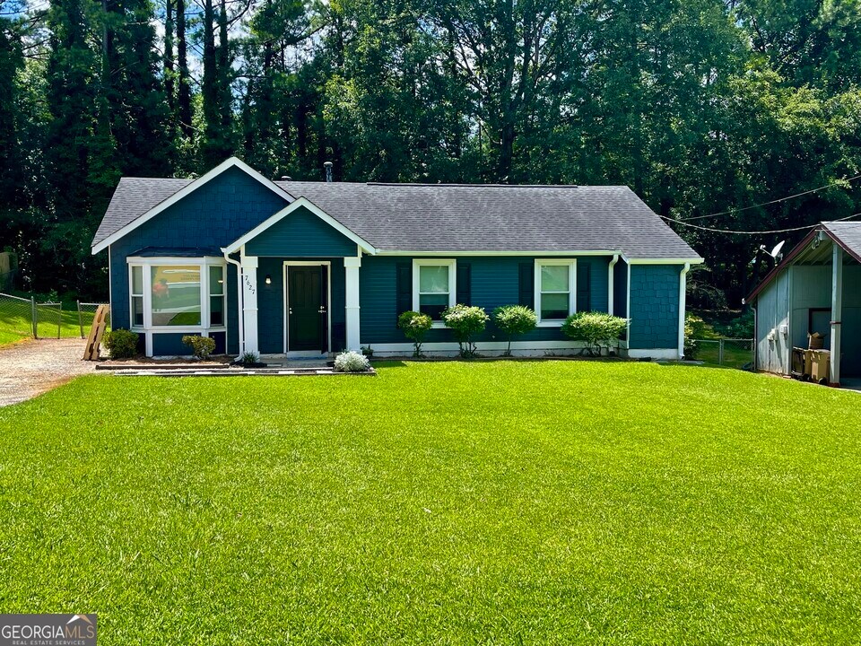 7627 Ward Ln in Jonesboro, GA - Building Photo