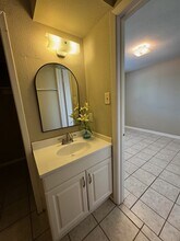 1952 Upland Dr in Houston, TX - Foto de edificio - Building Photo