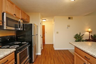 Lake Clair Apartments in Fayetteville, NC - Building Photo - Interior Photo