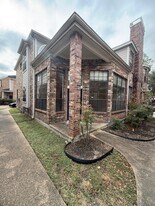 8888 Benning Dr in Houston, TX - Building Photo