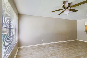 1611 Hazelwood St, Unit A in Conroe, TX - Building Photo - Building Photo