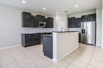 9925 Wading Pool Path in Austin, TX - Building Photo - Building Photo