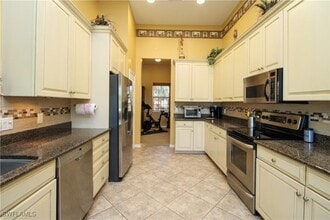 12240 Toscana Way in Bonita Springs, FL - Building Photo - Building Photo