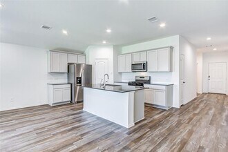 4953 Almond Ter Dr in Katy, TX - Building Photo - Building Photo