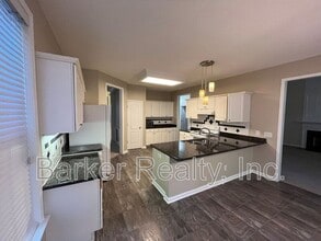 2312 Colony Woods Dr in Apex, NC - Building Photo - Building Photo
