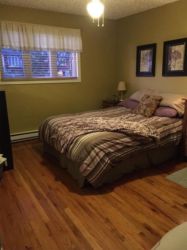 121 Canada Dr in St John's, NL - Building Photo - Building Photo