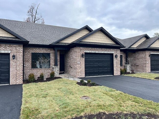 property at 106 Twin Oaks Dr