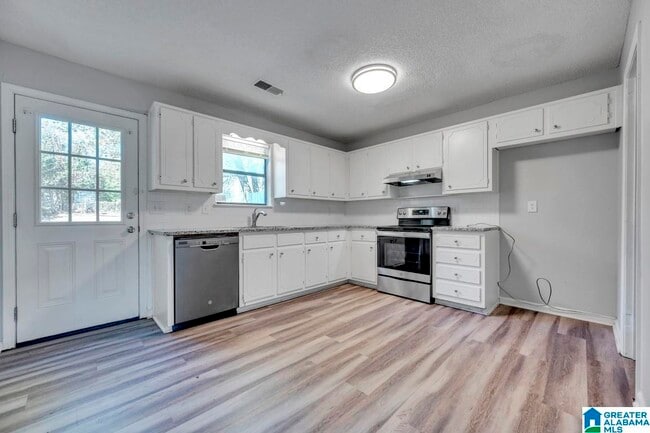 5530 St James St in Birmingham, AL - Building Photo - Building Photo