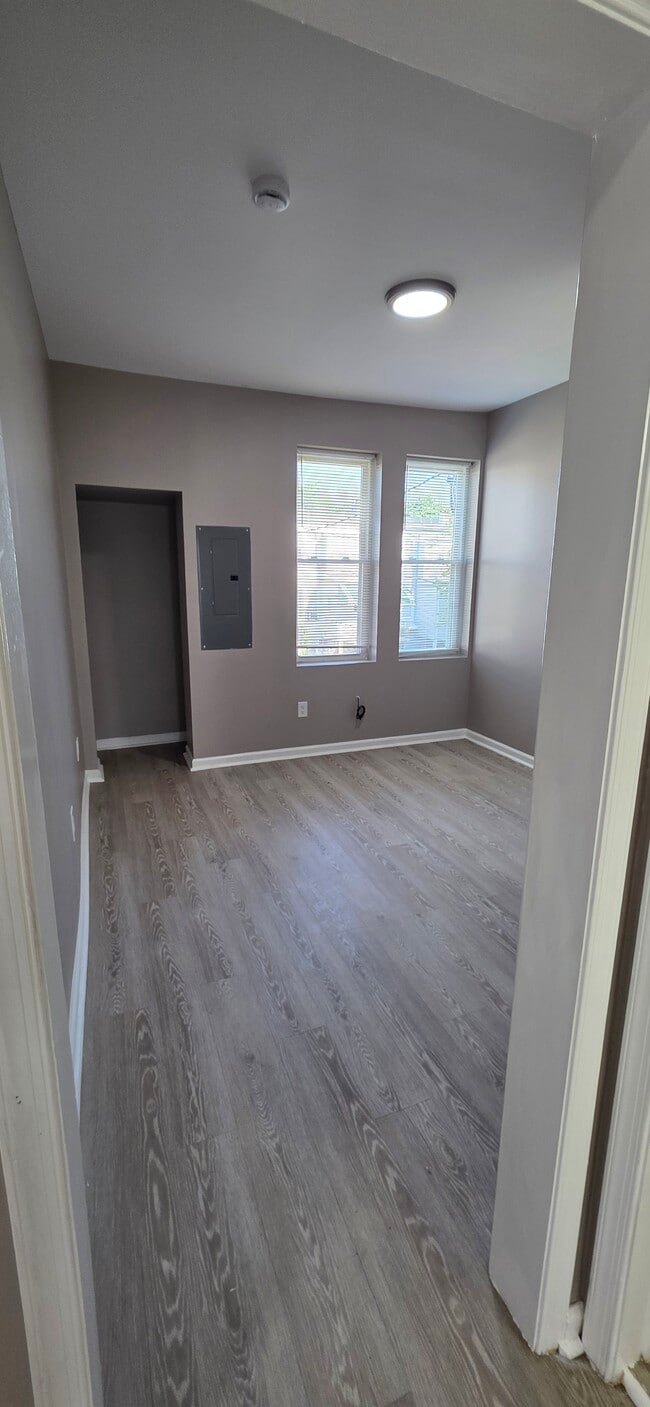 property at 724 Edgewood St