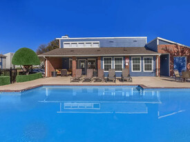Windsong Place in Desoto, TX - Building Photo