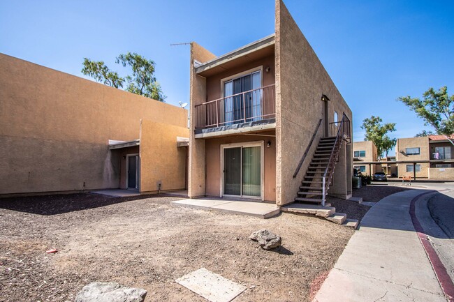 2819 E Le Marche Ave in Phoenix, AZ - Building Photo - Building Photo