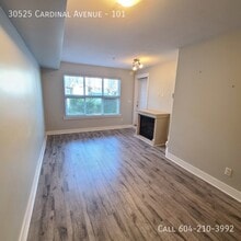 30525 Cardinal Ave in Abbotsford, BC - Building Photo - Building Photo