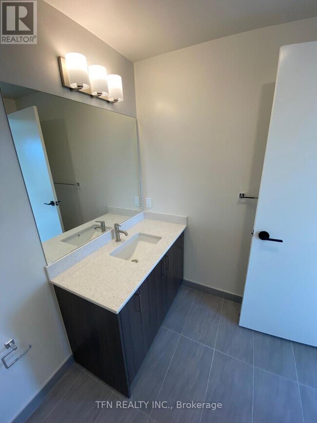 8010 Derry Rd in Milton, ON - Building Photo - Building Photo