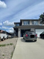 9021-9075 75 St in Fort St John, BC - Building Photo