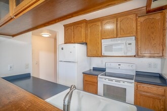 429 Mission Blvd in Santa Rosa, CA - Building Photo - Building Photo