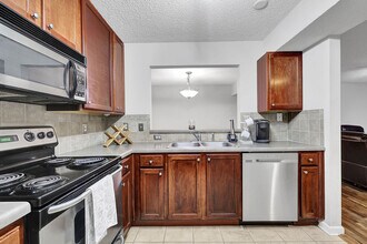 3650 Ashford Dunwoody Rd NE in Brookhaven, GA - Building Photo - Building Photo