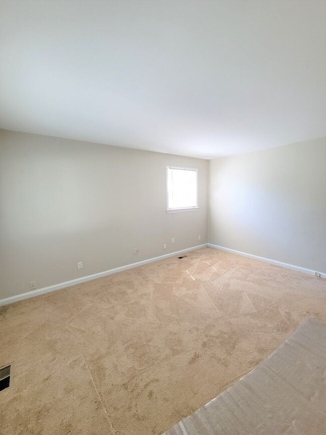 2607 Wildwood Dr in Greensboro, NC - Building Photo - Building Photo