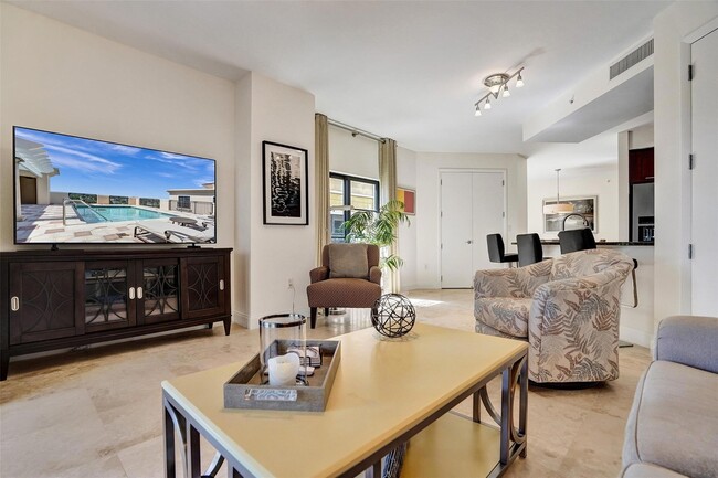 2501 N Ocean Blvd, Unit 550A in Fort Lauderdale, FL - Foto de edificio - Building Photo