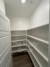 217 E Tyler Ave in Visalia, CA - Building Photo - Building Photo