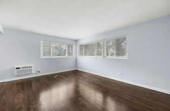 7206 W Wellington Ave in Chicago, IL - Building Photo - Building Photo