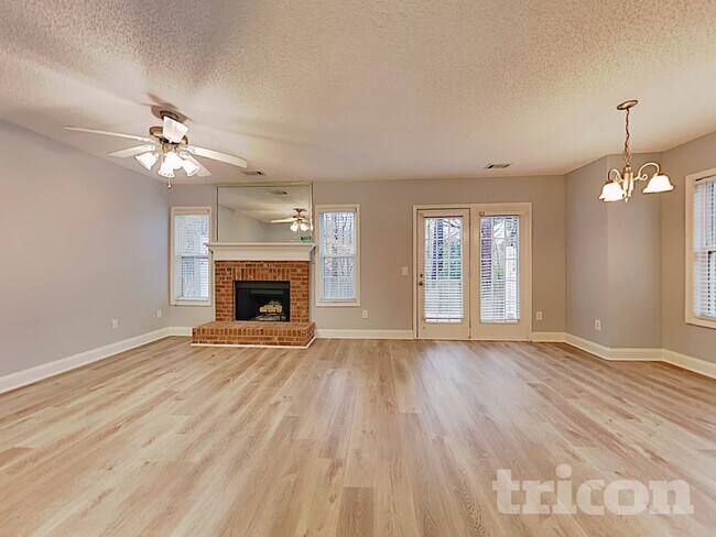 3236 Glenloch Pl in Lawrenceville, GA - Foto de edificio - Building Photo