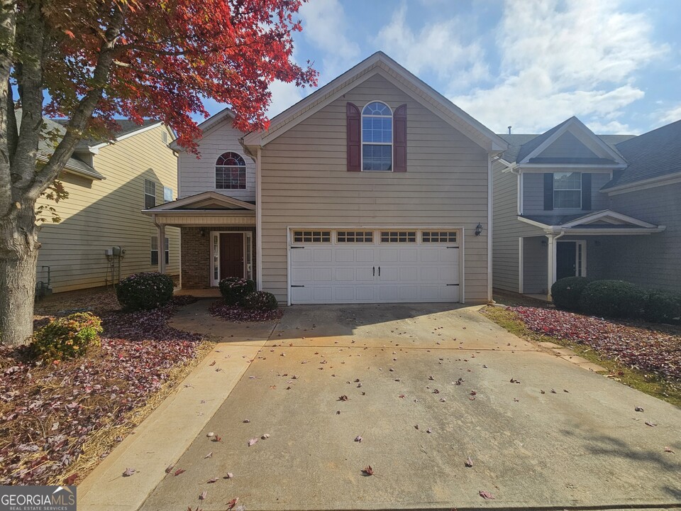 57 Stony Oak Dr in Newnan, GA - Foto de edificio