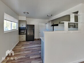 230 Burns St in Reno, NV - Foto de edificio - Building Photo