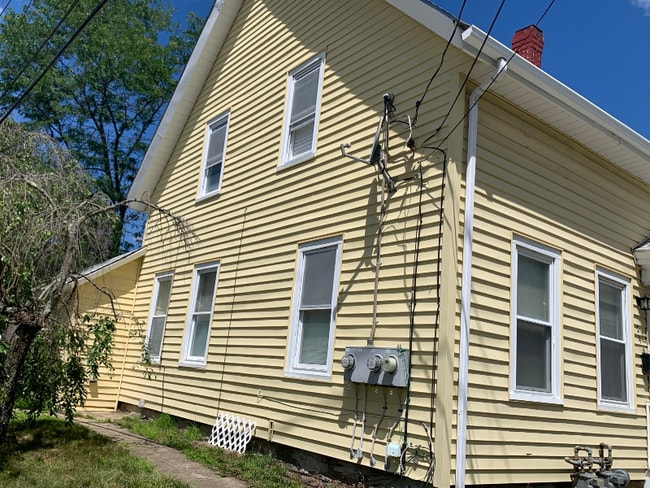 247-249 Union St in Franklin, MA - Building Photo - Building Photo