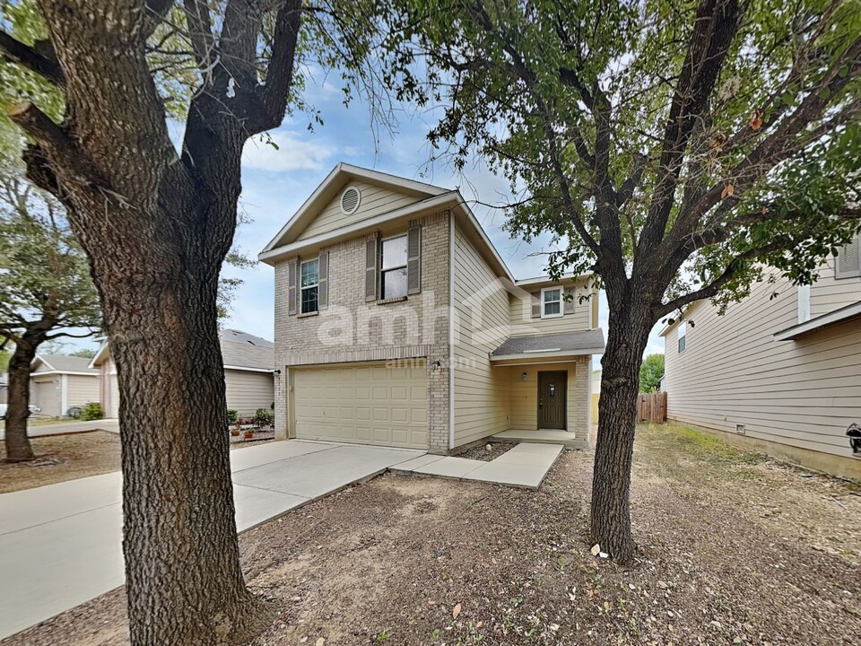 9931 Kent Forest in San Antonio, TX - Building Photo