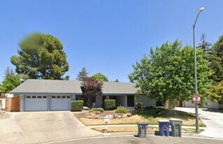 3216 W Tenaya Way in Fresno, CA - Building Photo