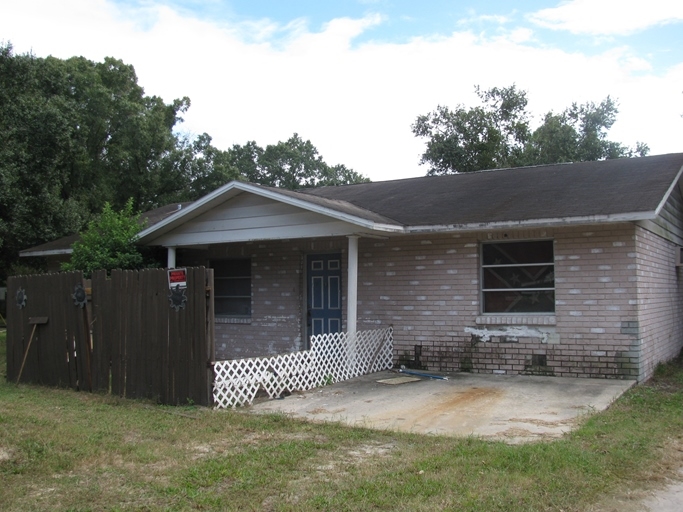 407-412 Senate St in Auburndale, FL - Building Photo