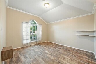 4925 Happy Trail in Fort Worth, TX - Building Photo - Building Photo