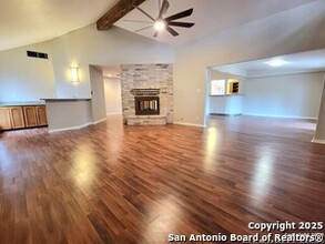 9211 Horse Heath in San Antonio, TX - Foto de edificio - Building Photo