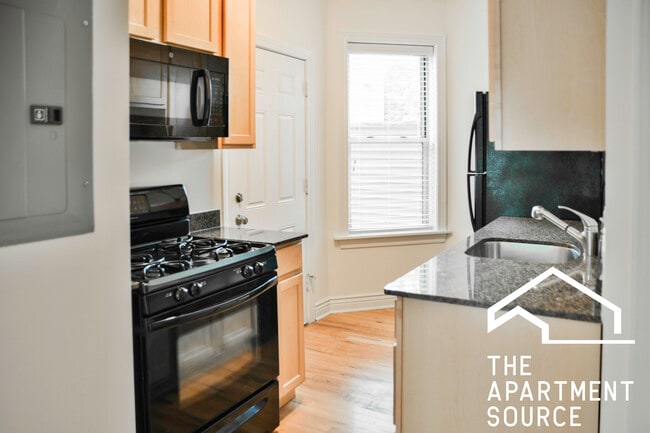 1210 W Waveland Ave, Unit 1