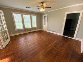 633 Enterprise Blvd in Lake Charles, LA - Building Photo - Building Photo