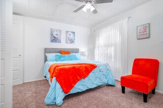 Town View in San Antonio, TX - Building Photo - Building Photo