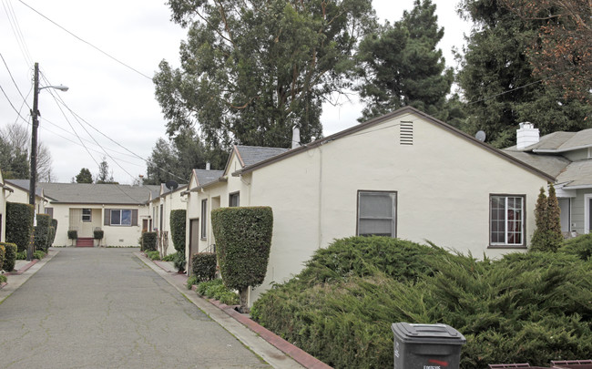 535-543 Simon St in Hayward, CA - Building Photo - Building Photo