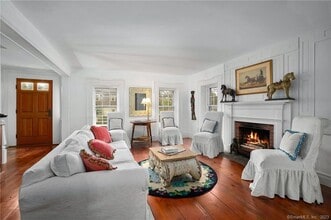 2 Deforest Rd in Wilton, CT - Building Photo - Building Photo